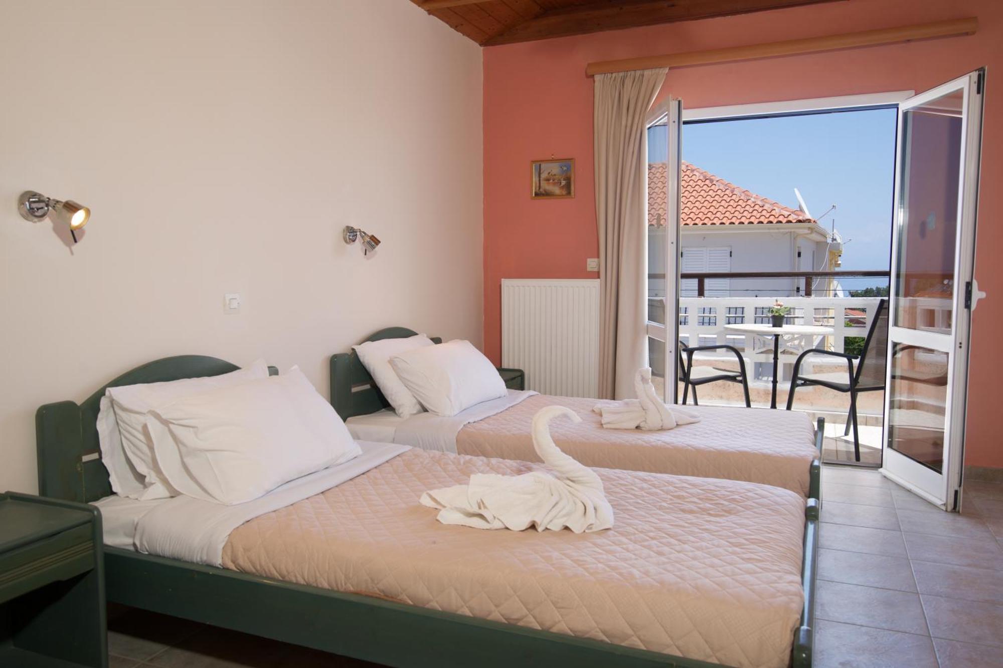 Theodora Studios & Apartments Skala  Exterior photo